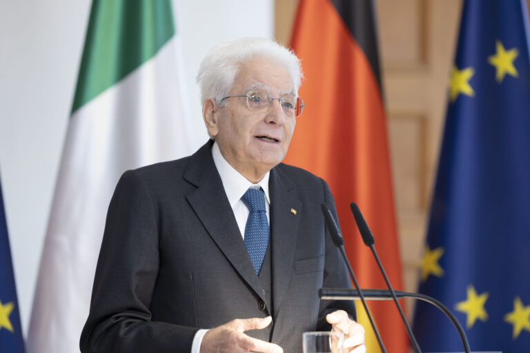 Giornata vittime sul lavoro, Mattarella: “La sicurezza è una questione di dignità umana”